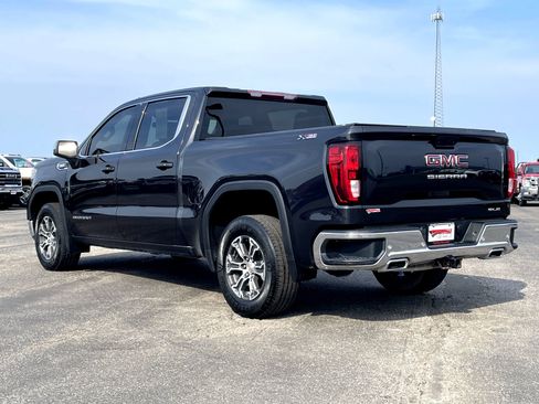 Used 2020 GMC Sierra 1500 SLE w/ SLE Value Package AWD/4WD image 7