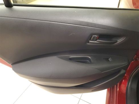 Used 2022 Toyota Corolla LE image 13