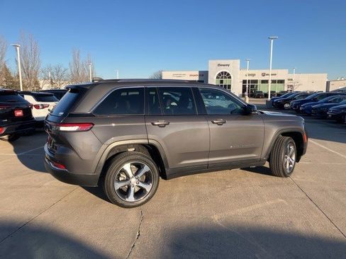 Used 2022 Jeep Grand Cherokee Limited 4xe image 5