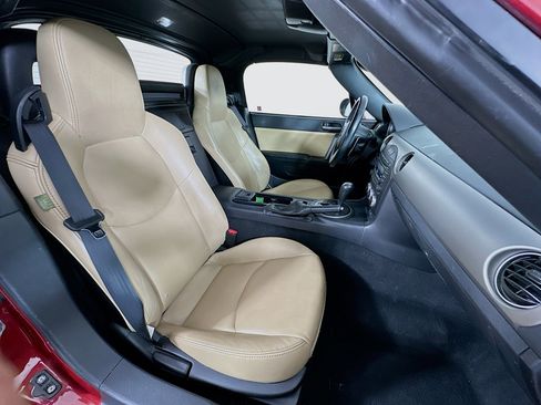 Used 2012 MAZDA MX-5 Miata Grand Touring w/ Premium Pkg image 23