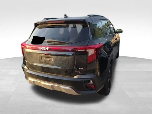 Used 2025 Kia Seltos S AWD/4WD image 4