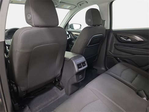 Used 2024 GMC Terrain SLE image 12