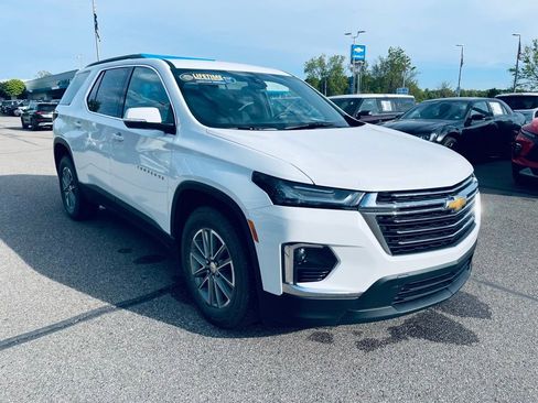 Used 2023 Chevrolet Traverse LT w/ LPO, Floor Liner Package AWD/4WD image 9