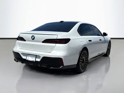 Used 2025 BMW i7 eDrive50 w/ M Sport Package RWD image 5