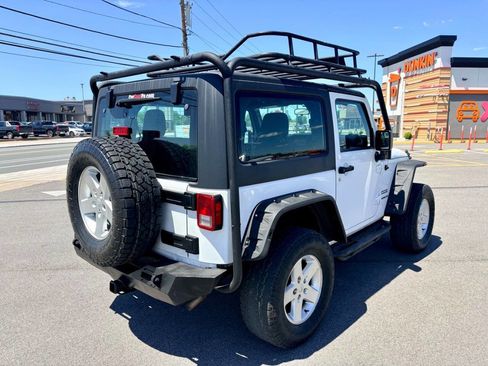 Used 2016 Jeep Wrangler Sport w/ Quick Order Package 24S AWD/4WD image 6