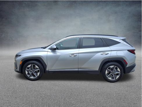 Used 2026 Hyundai Tucson SEL FWD image 13