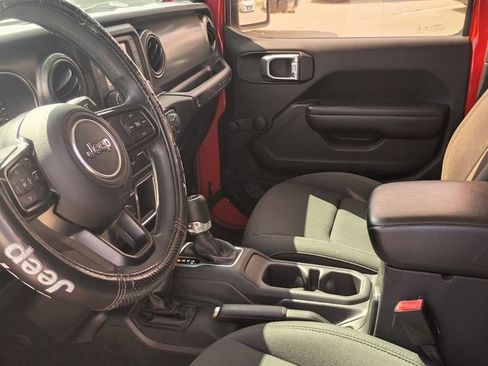 Used 2018 Jeep Wrangler Unlimited Sport AWD/4WD image 15