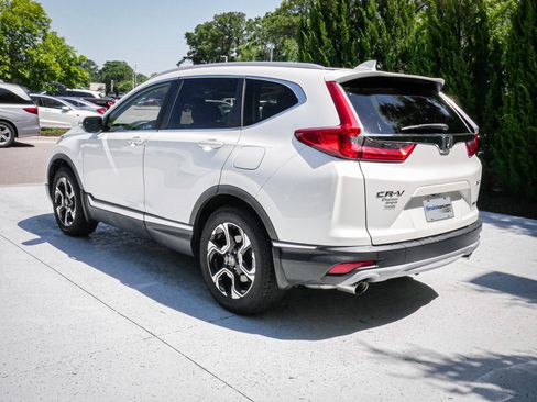 Used 2018 Honda CR-V Touring image 9