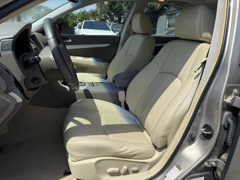 Used 2009 INFINITI G37 x Sedan w/ Premium Pkg image 9