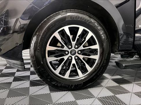 Used 2025 Ford Expedition Max Platinum AWD/4WD image 8