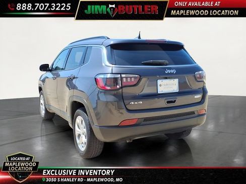 Used 2024 Jeep Compass Latitude AWD/4WD image 2