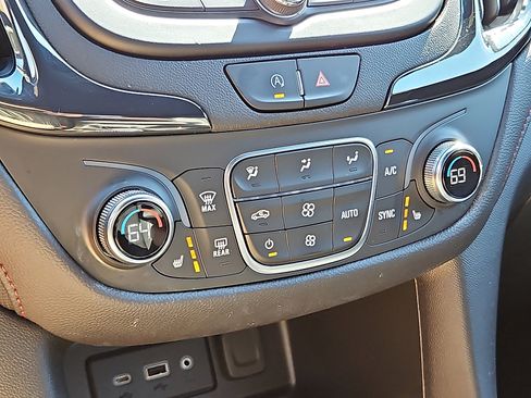 Certified 2024 Chevrolet Equinox RS image 15