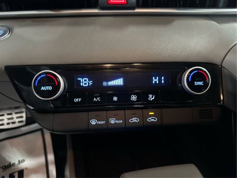 Certified 2025 Hyundai Elantra Sport FWD image 27