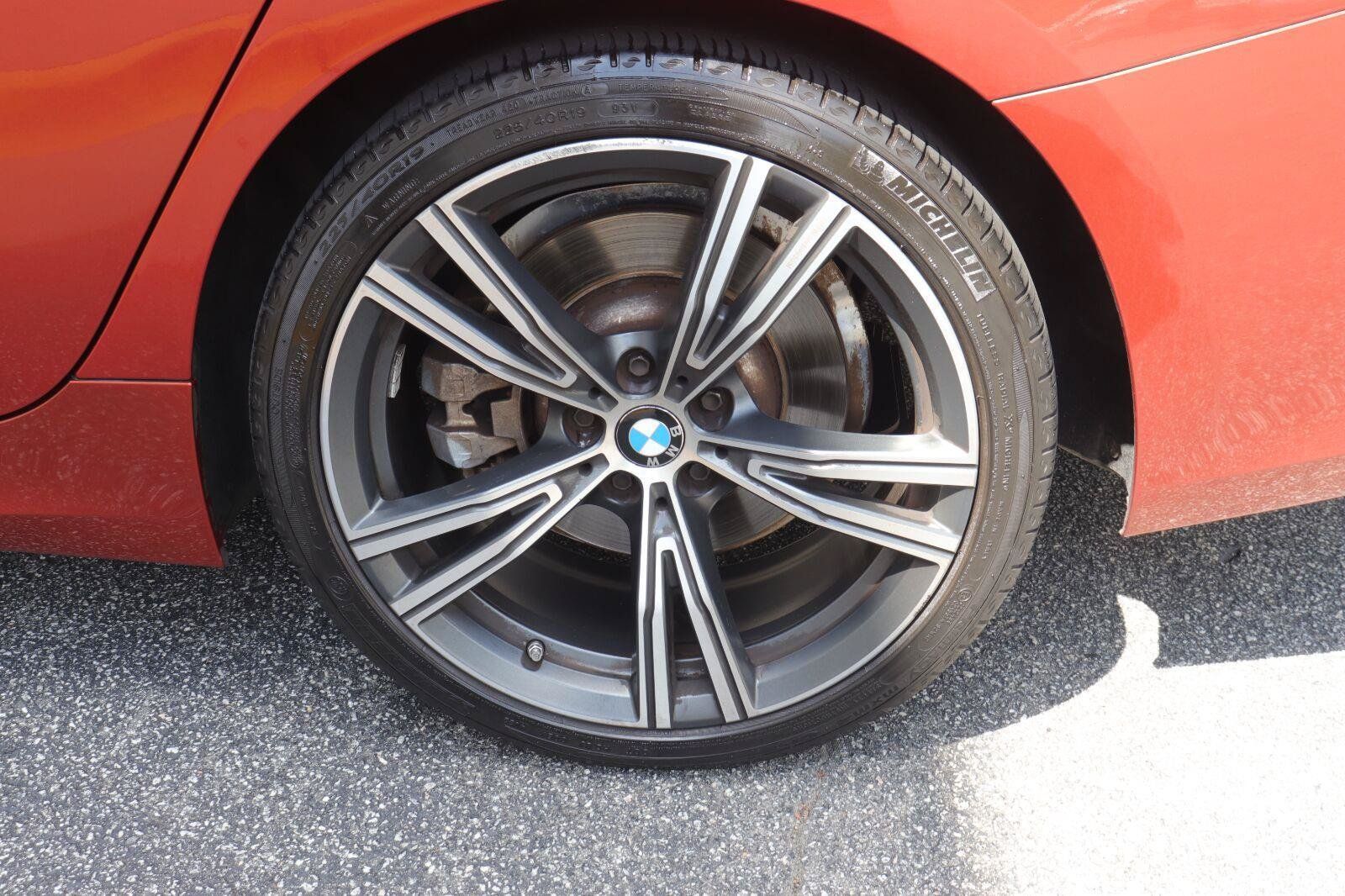 Used 2021 BMW 330i Sedan w/ Premium Package RWD image 39