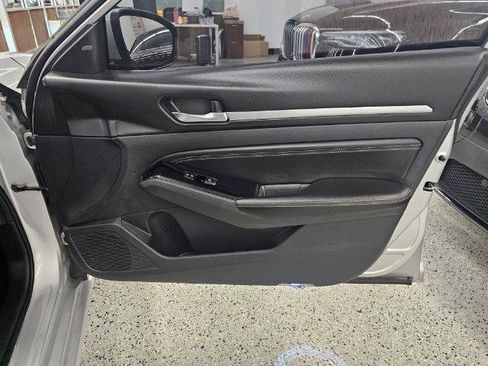 Used 2020 Nissan Altima 2.5 SL FWD image 27