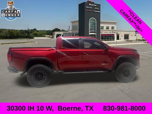 Used 2025 GMC Canyon AT4 w/ AT4 Premium Package AWD/4WD image 2