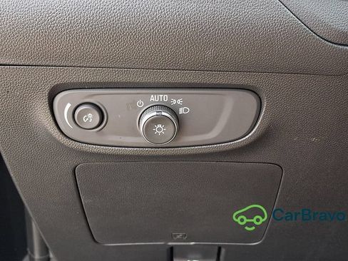 Certified 2024 Buick Encore GX Sport Touring FWD image 24