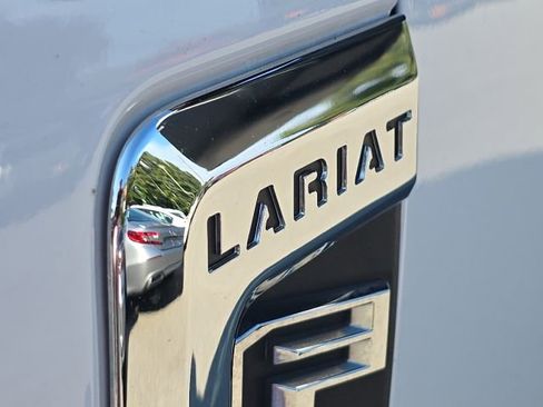Used 2020 Ford F250 Lariat w/ Lariat Value Package image 9