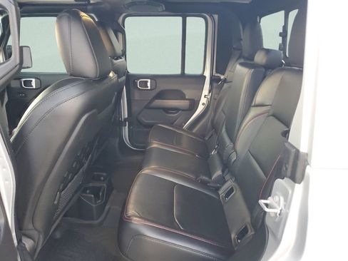 Used 2023 Jeep Gladiator Rubicon w/ LED Lighting Group AWD/4WD image 9