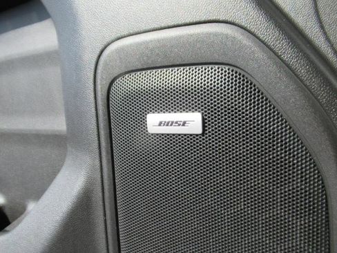 Used 2019 Chevrolet Silverado 1500 High Country w/ Technology Package image 32