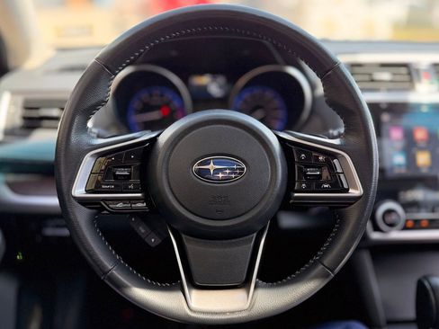 Used 2018 Subaru Outback 3.6R Limited AWD/4WD image 9