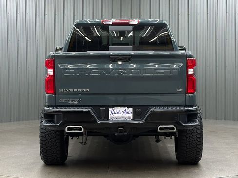 Used 2026 Chevrolet Silverado 1500 LT Trail Boss w/ LT Trail Boss Premium Package AWD/4WD image 4