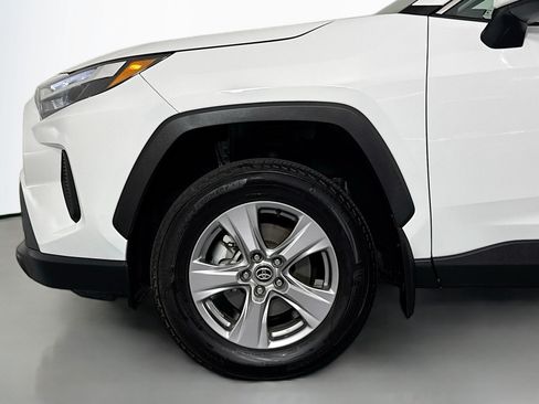 Used 2025 Toyota RAV4 XLE AWD/4WD image 10