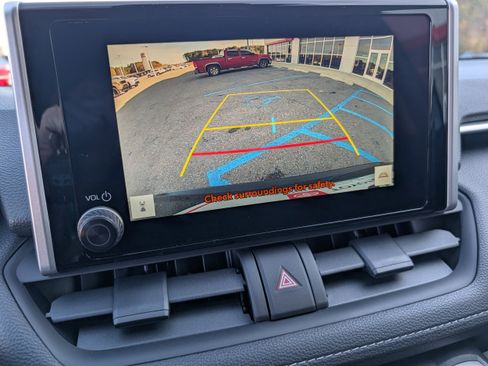 New 2025 Toyota RAV4 XLE image 15