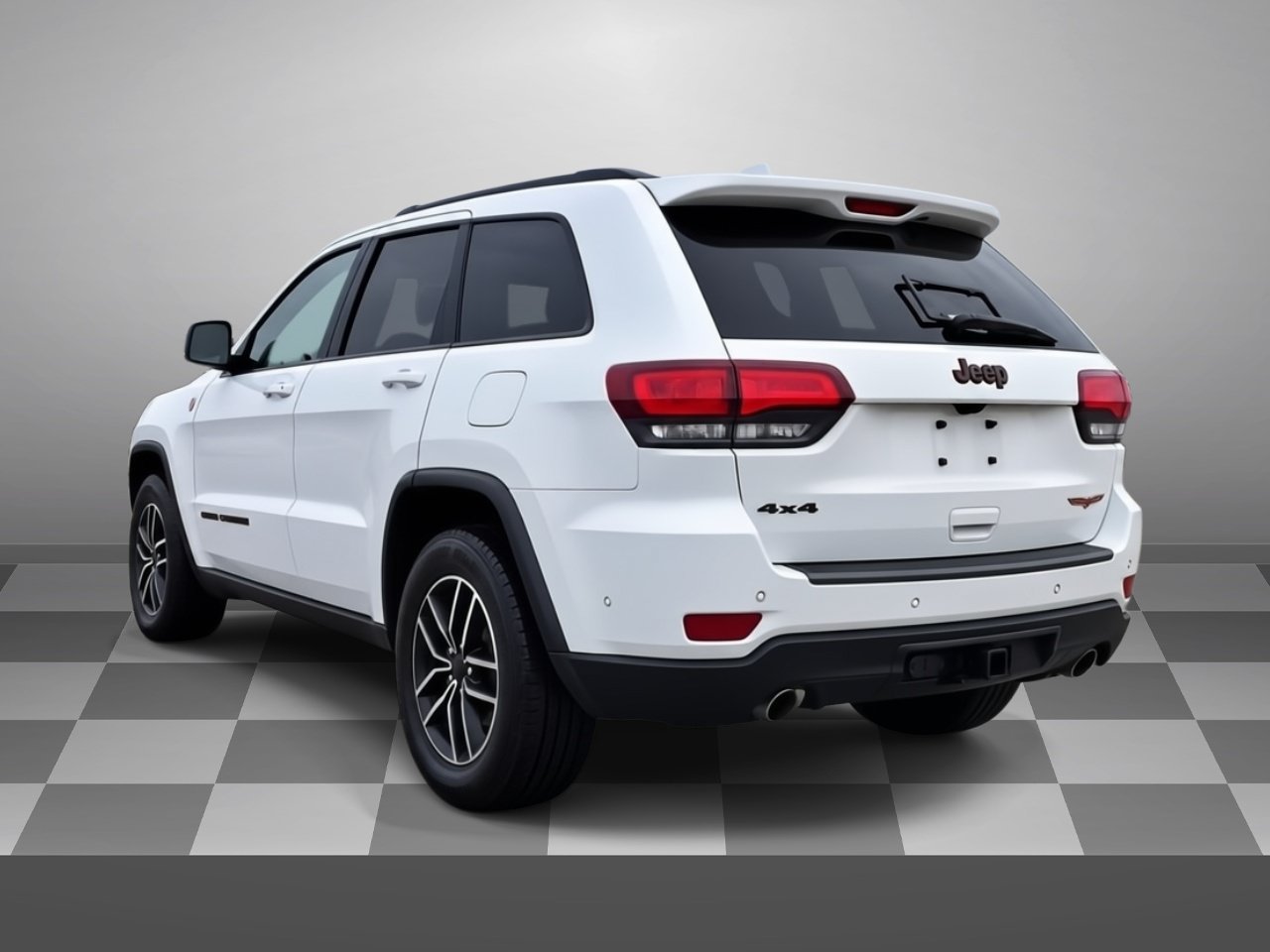 Used 2019 Jeep Grand Cherokee Trailhawk AWD/4WD image 4