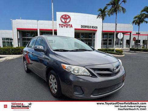 Used 2013 Toyota Corolla L FWD image 1