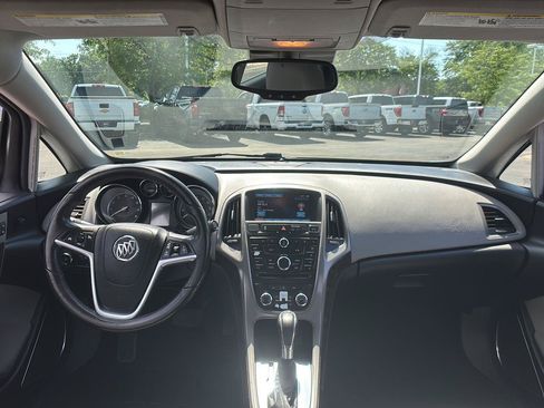 Used 2013 Buick Verano Convenience FWD image 22