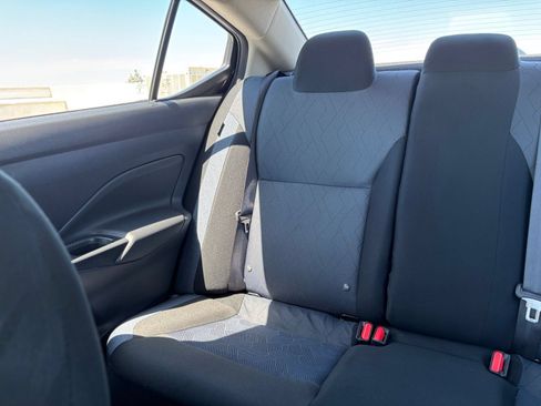Used 2025 Nissan Versa SV FWD image 36
