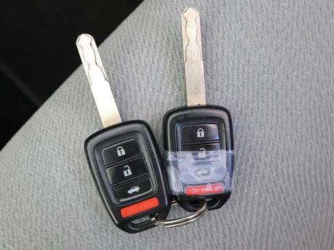 Used 2013 Honda Accord LX image 27