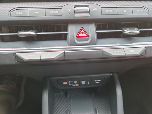 New 2026 Kia K4 GT-Line FWD image 9