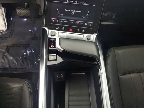 Certified 2021 Audi e-tron Premium Plus w/ Premium Plus Package image 16