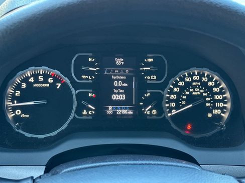 Used 2020 Toyota Tundra SR5 w/ SR5 Upgrade Package RWD image 22
