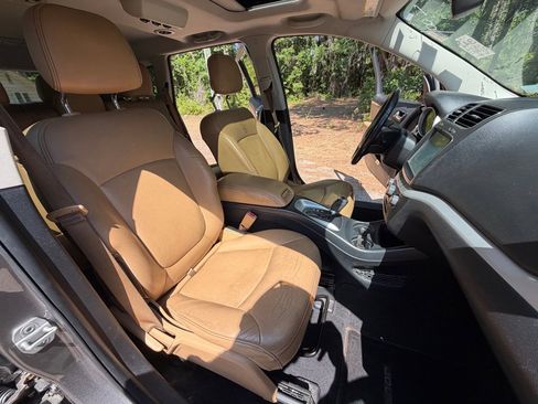 Used 2012 Dodge Journey Crew w/ Flexible Seating Group FWD image 25
