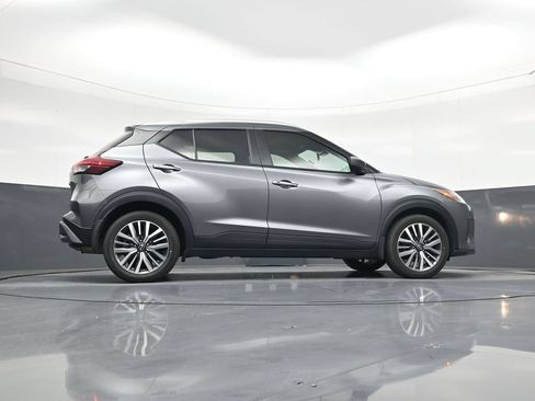 Used 2023 Nissan Kicks SV FWD image 23