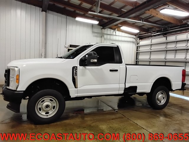 Used 2023 Ford F350 XL w/ Snow Plow Prep Package AWD/4WD image 5
