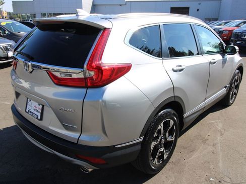 Used 2018 Honda CR-V Touring image 5