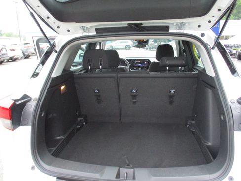 Certified 2024 Chevrolet TrailBlazer LS AWD/4WD image 13