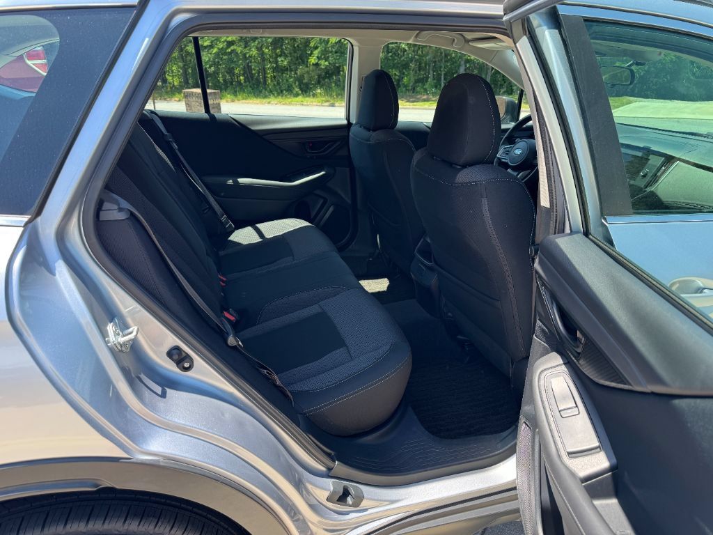 Used 2021 Subaru Outback AWD/4WD image 16