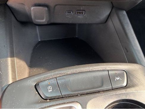 Used 2024 Chevrolet Trax LS w/ LS Convenience Package FWD image 29