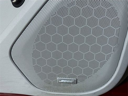 Used 2018 GMC Acadia SLT image 17