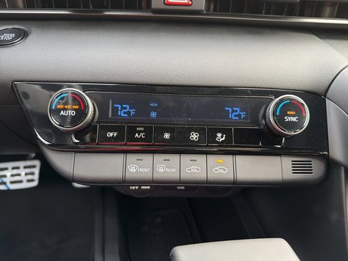 New 2026 Hyundai Elantra Sport image 25