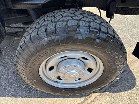 Used 2022 RAM 2500 Tradesman AWD/4WD image 40