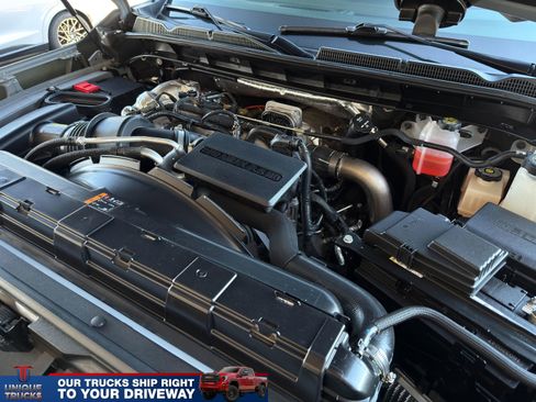 Used 2024 GMC Sierra 2500 AT4 w/ AT4 Premium Plus Package image 17