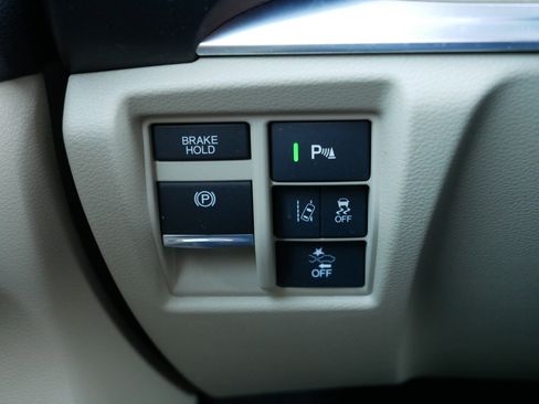 Used 2020 Acura MDX SH-AWD w/ Technology Package image 26