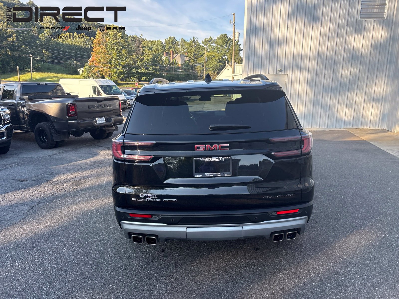 Used 2024 GMC Acadia Elevation AWD/4WD image 5