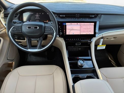 New 2026 Jeep Grand Cherokee Limited RWD image 20
